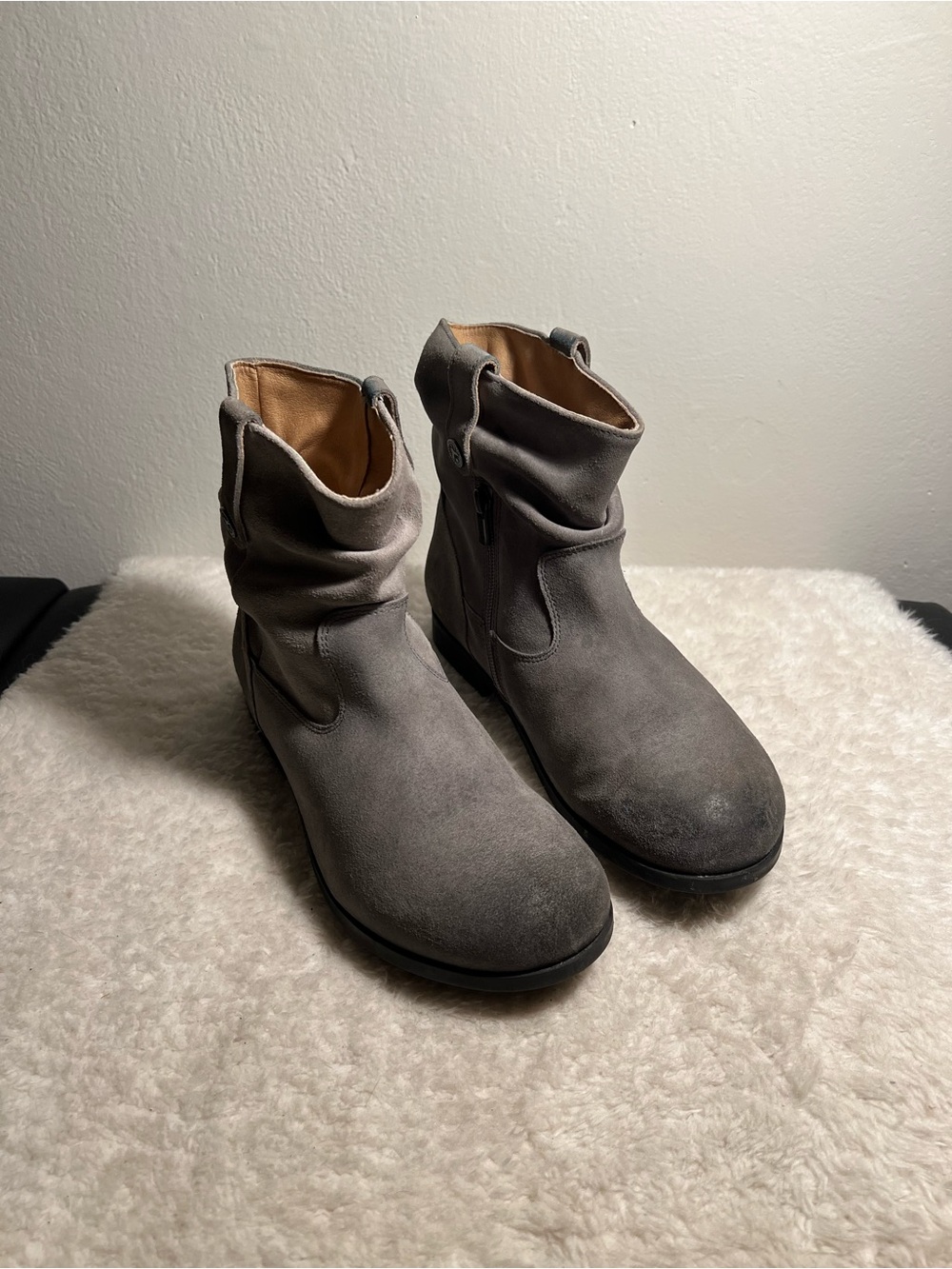 Birkenstock Sarnia Gray Suede Ankle Boot Size 39